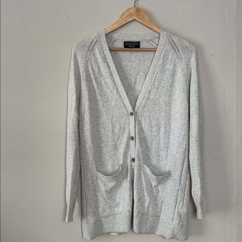 Banana Republic Light Gray Women's wool cashmere Cardigan Medium